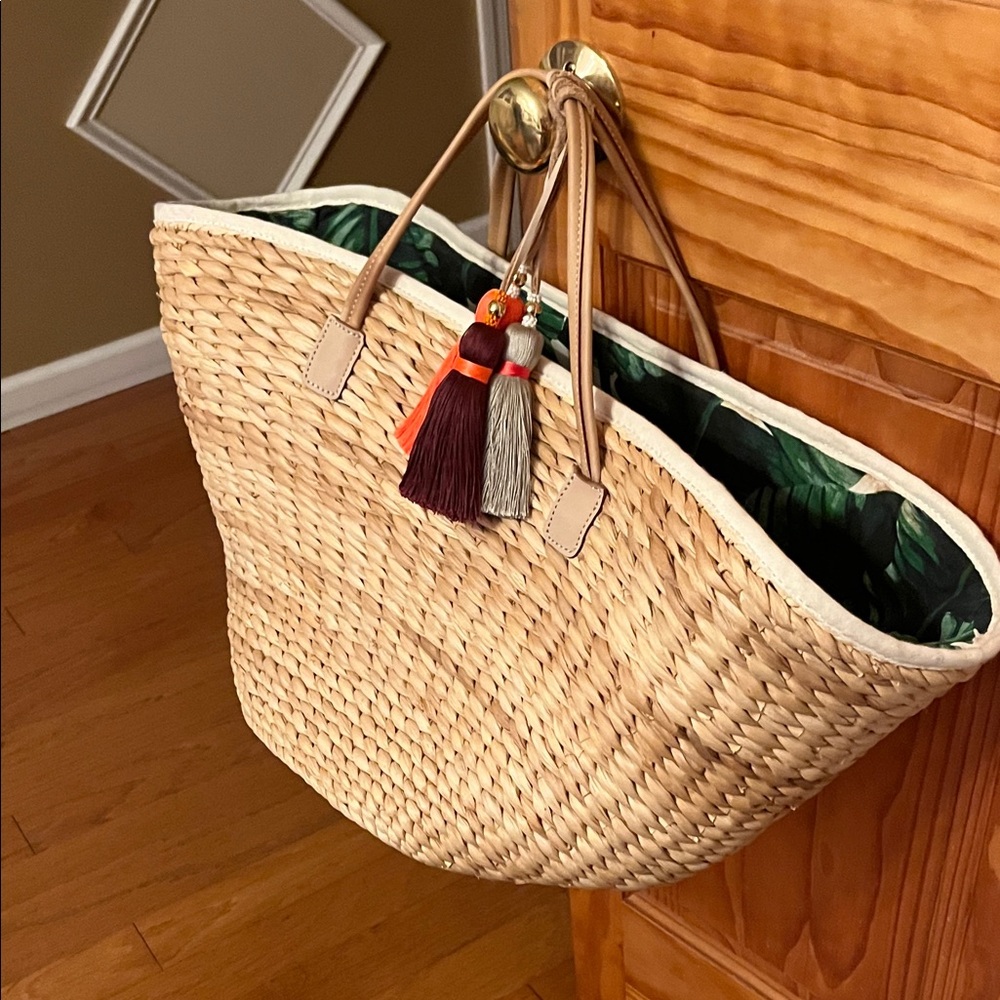 Stylish Tan Woven Tote Bag